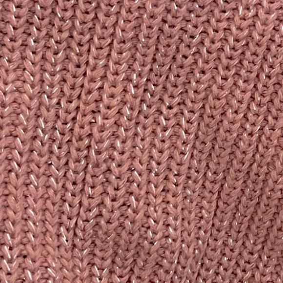 NWOT Love Tree Twist Back V-neck Sweater in Blush with Metallic Threading Large - Picture 7 of 7